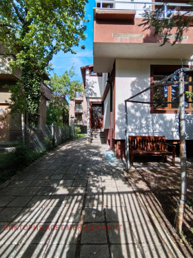 Къщи под наем в град София, Изток - изображение 1 
