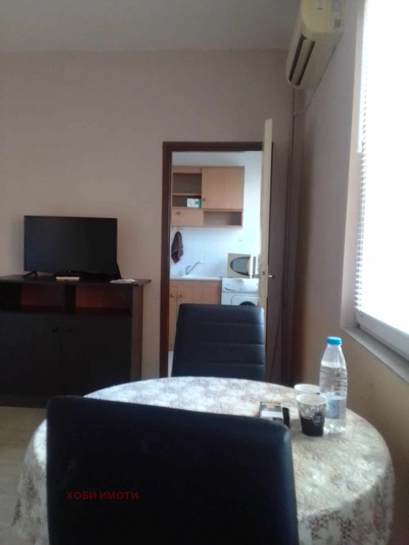 Дава под наем  1-стаен град Пловдив , Тракия , 40 кв.м | 54959407 - изображение [8]
