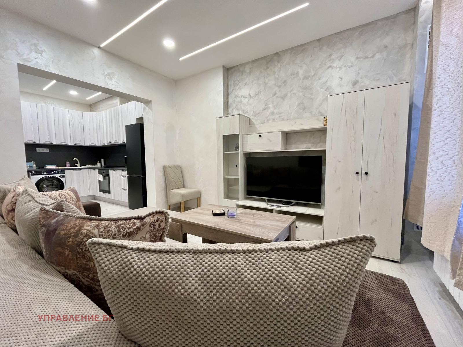 Дава под наем 2-СТАЕН, гр. София, Център, снимка 2 - Апартаменти - 54351452