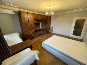 3+ chambres Konfouto, Varna 6