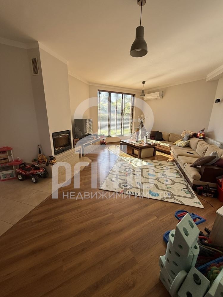 Προς ενοικίαση  σπίτι Σοφηια , Βολυιακ , 250 τ.μ | 29961329