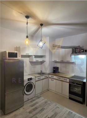 Studio m-t Dolna Traka, Varna