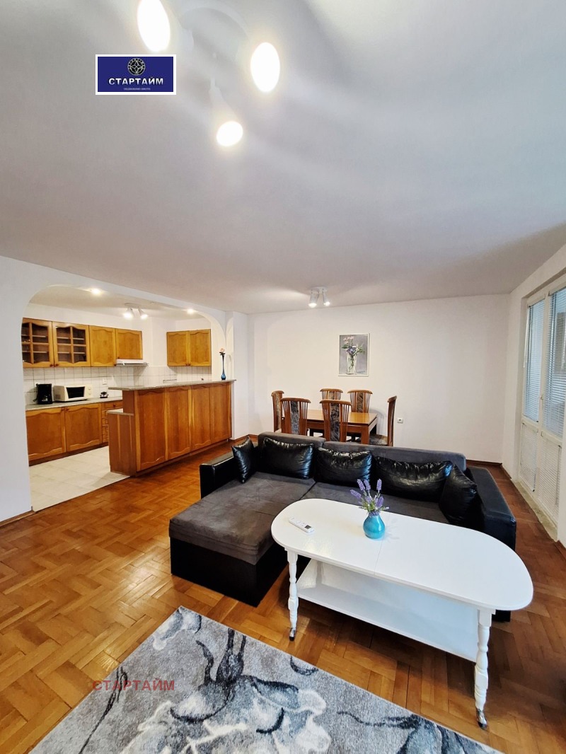 Te huur  2 slaapkamers Sofia , Geo Milev , 115 m² | 27093086