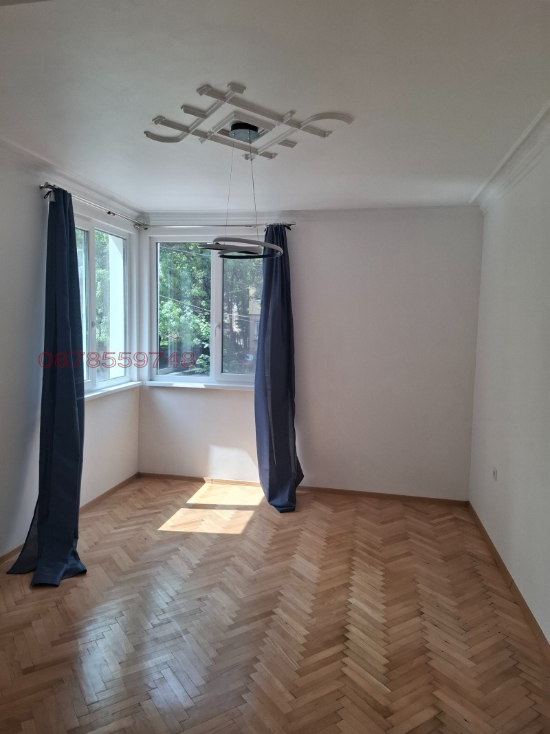 Издаје се  2 спаваће собе Софија , Лозенец , 90 м2 | 27810953 - слика [2]