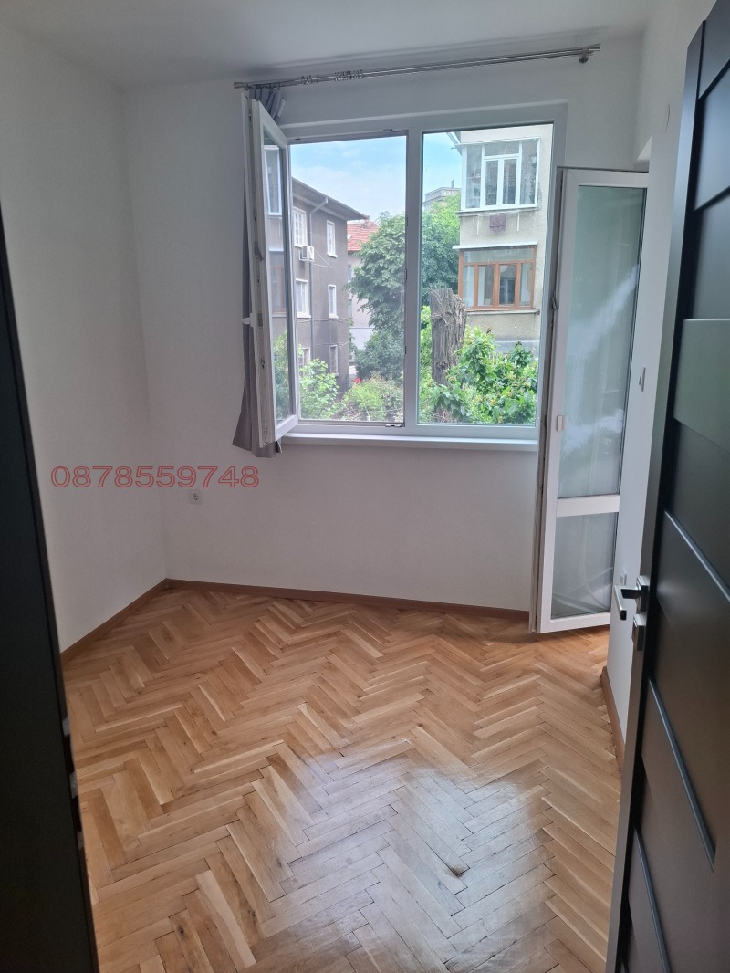 Издаје се  2 спаваће собе Софија , Лозенец , 90 м2 | 27810953 - слика [4]