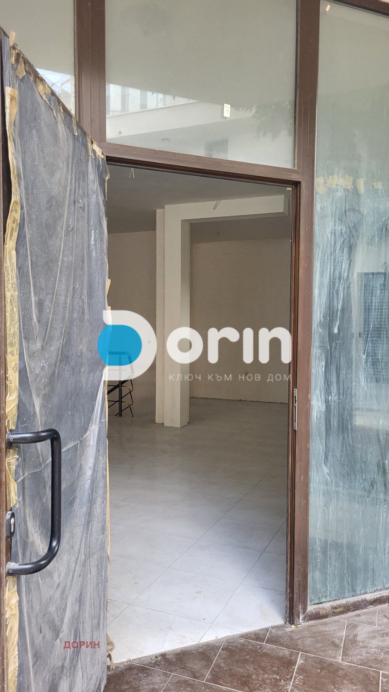 Til leje  Butik Plovdiv , Tsentar , 60 kvm | 34330432 - billede [2]
