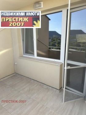 1 soverom Trakija, Sjumen 2