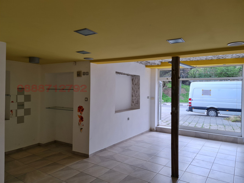 Дава под наем МАГАЗИН, гр. Асеновград, област Пловдив, снимка 4 - Магазини - 52778920