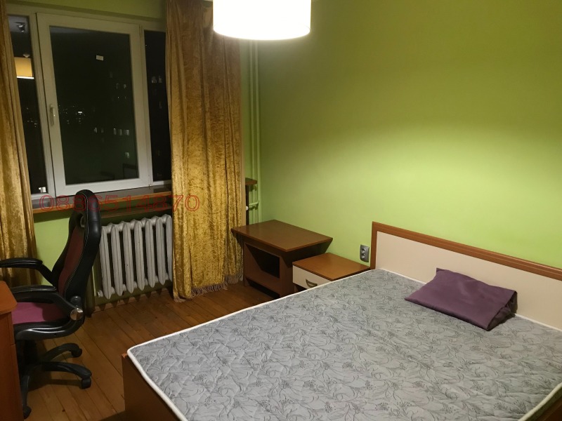 Издаје се  Соба Софија , Младост 2 , 15 м2 | 60765663 - слика [3]