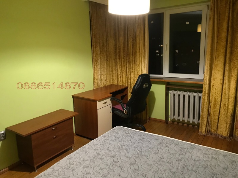 Издаје се  Соба Софија , Младост 2 , 15 м2 | 60765663 - слика [4]