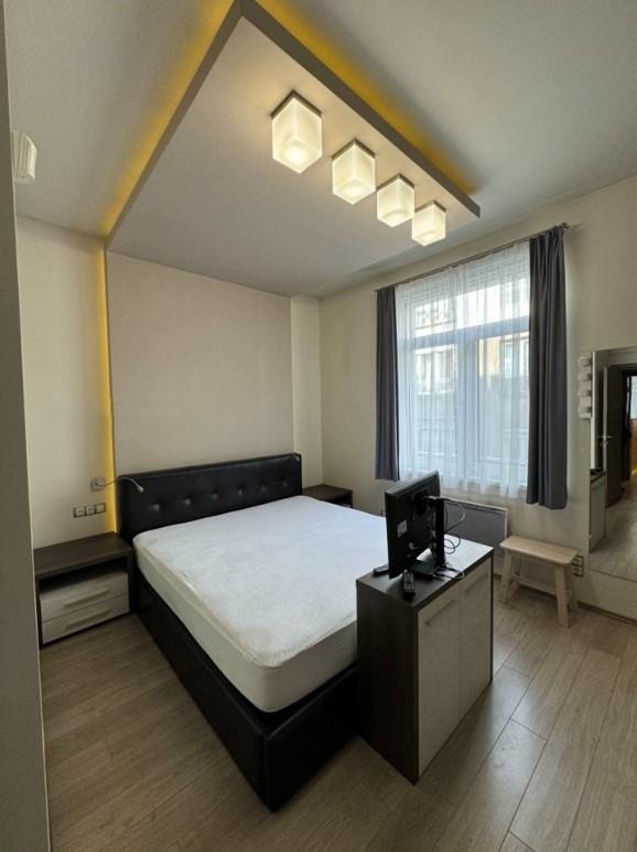 Издаје се  1 спаваћа соба Софија , Центар , 50 м2 | 41244954 - слика [2]