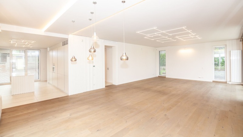 Til leie  Hus Sofia , Malinova dolina , 360 kvm | 75135970