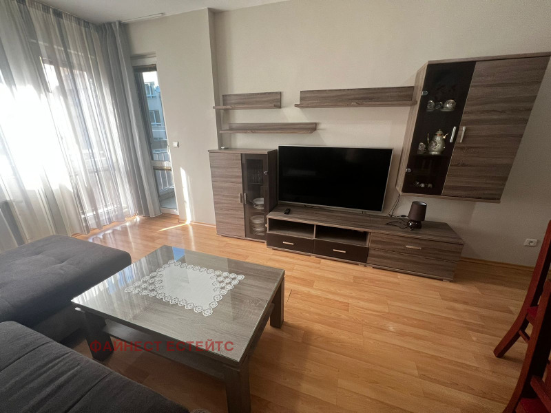 Do wynajęcia  1 sypialnia Sofia , Reduta , 65 mkw | 60723481