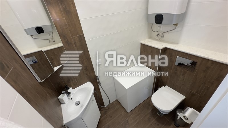 K pronájmu  1 ložnice Varna , Centar , 120 m2 | 63775369 - obraz [10]