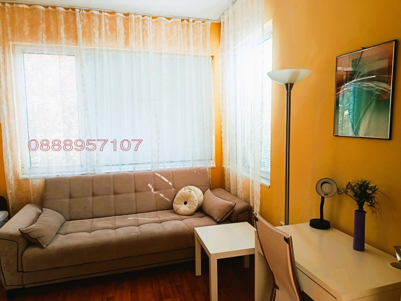 Дава под наем 3-СТАЕН, гр. Варна, ВИНС-Червен площад