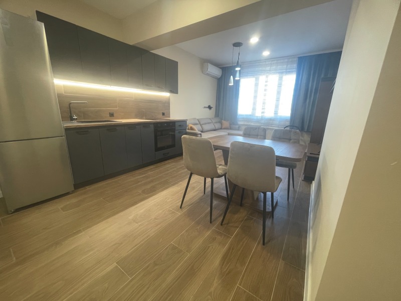 K pronájmu  2 ložnice Ruse , Centar , 70 m2 | 71496313 - obraz [8]