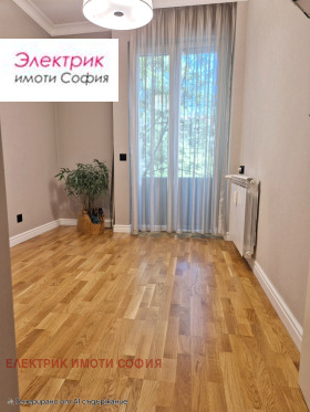 2 dormitorios Doktorski pametnik, Sofia 8
