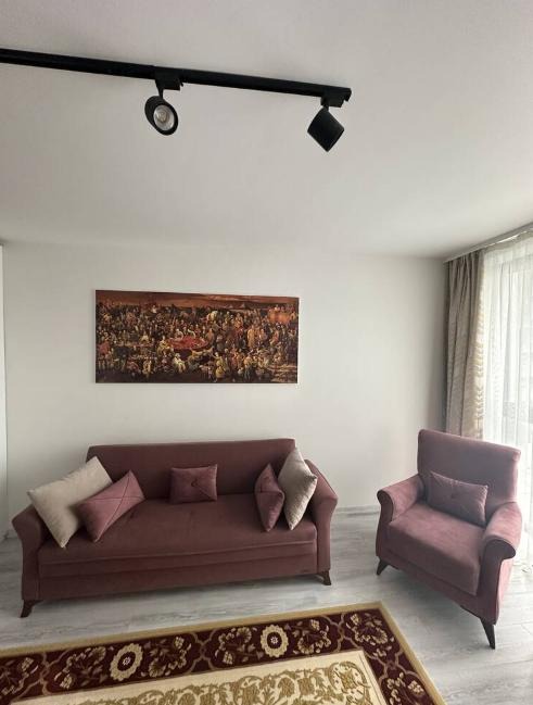 De inchiriat  1 dormitor Plovdiv , Țentâr , 76 mp | 42652129