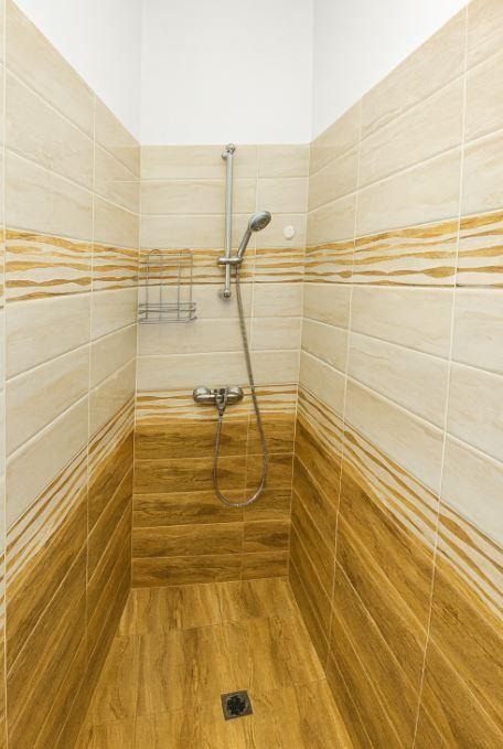 Дава под наем 2-СТАЕН, гр. Варна, Цветен квартал, снимка 5 - Апартаменти - 52576471