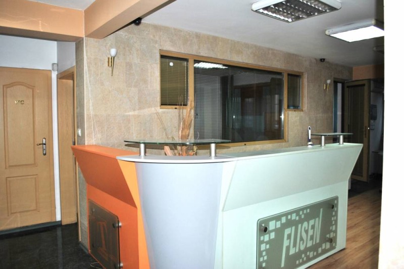 Издаје се  Канцеларија Софија , Обориште , 165 м2 | 33298571 - слика [7]