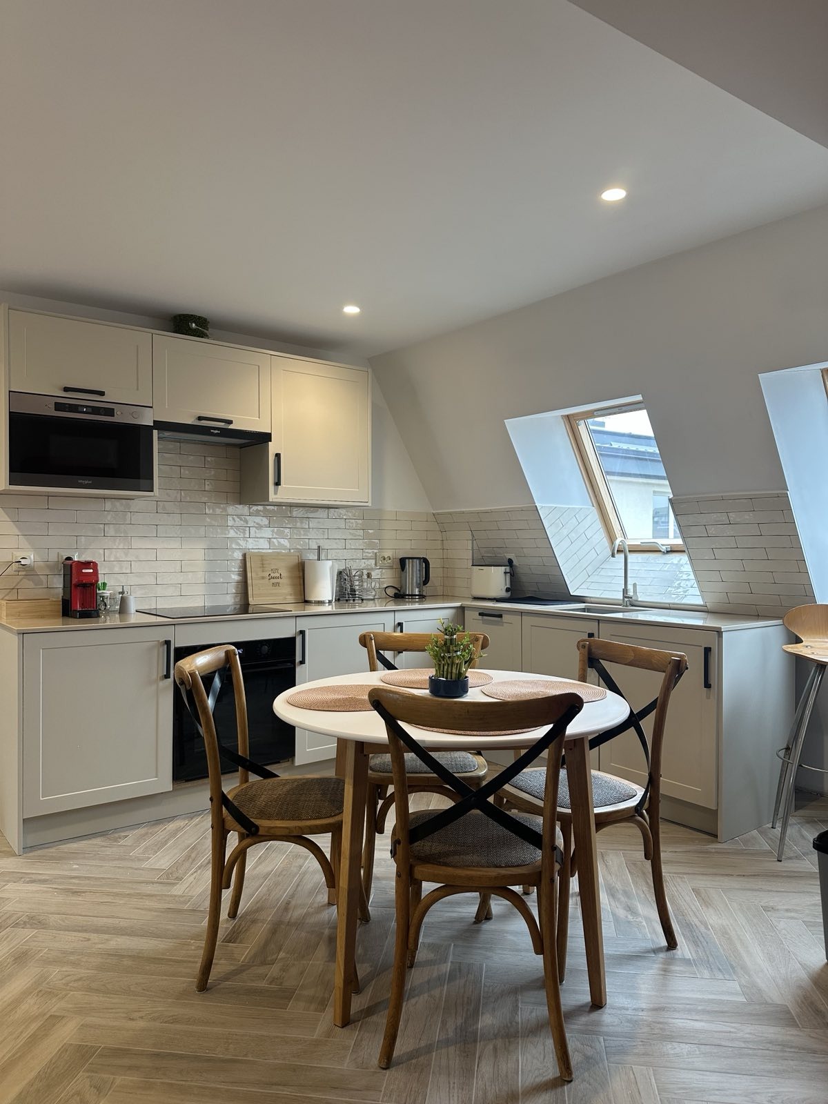 Дава под наем 3-СТАЕН, гр. Русе, Център, снимка 4 - Апартаменти - 53770809