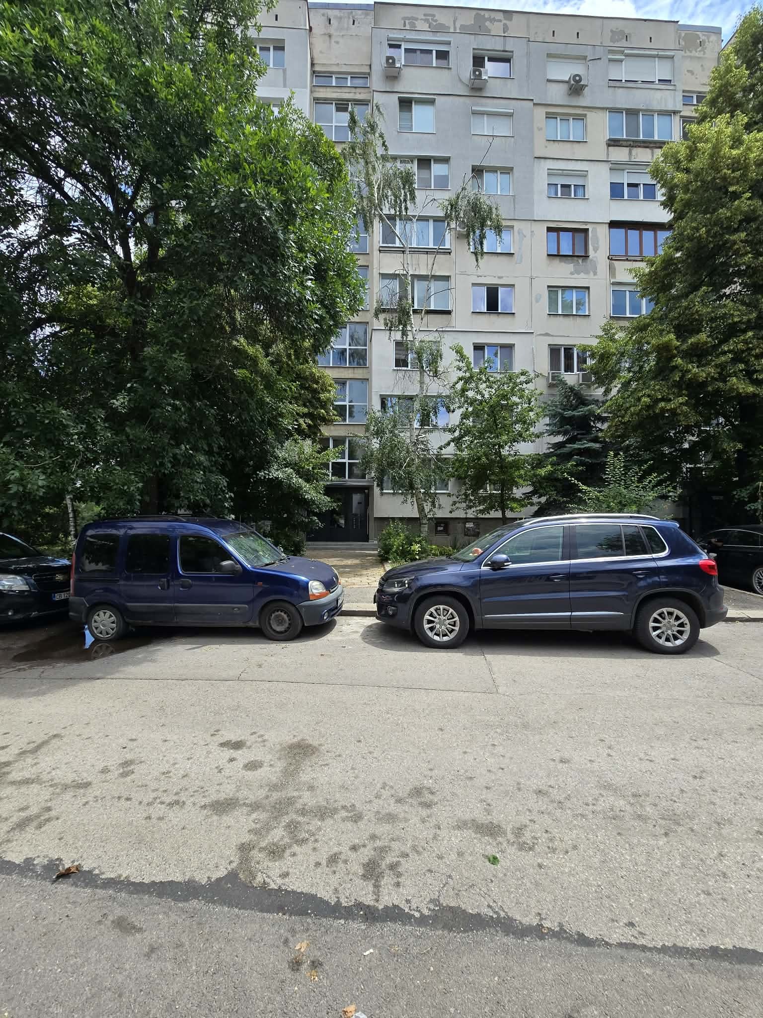 Дава под наем 1-СТАЕН, гр. София, Дървеница
