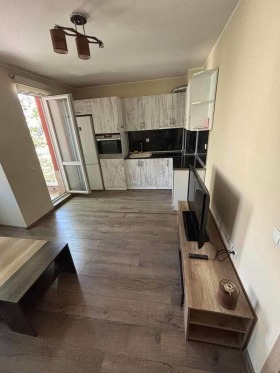 1 quarto Sadiiski, Plovdiv