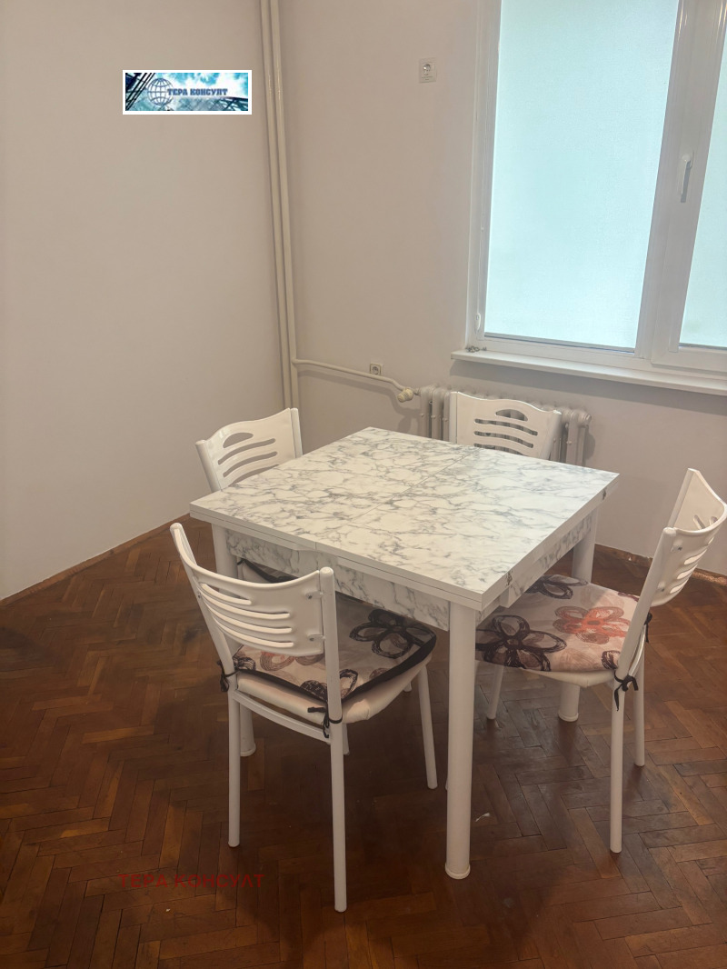 Дава под наем 2-СТАЕН, гр. Плевен, Широк център