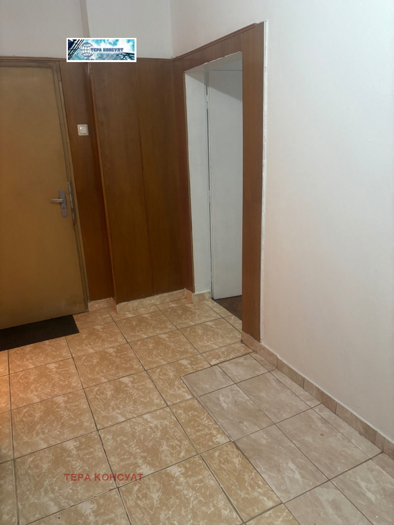 Дава под наем 2-СТАЕН, гр. Плевен, Широк център, снимка 2 - Апартаменти - 52872519