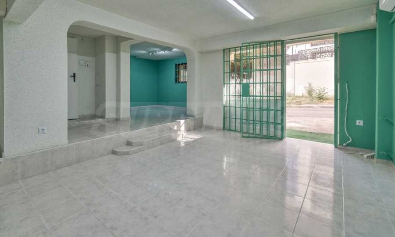 Kiadó  Hivatal Sofia , Vitosa , 45 négyzetméter | 83789502