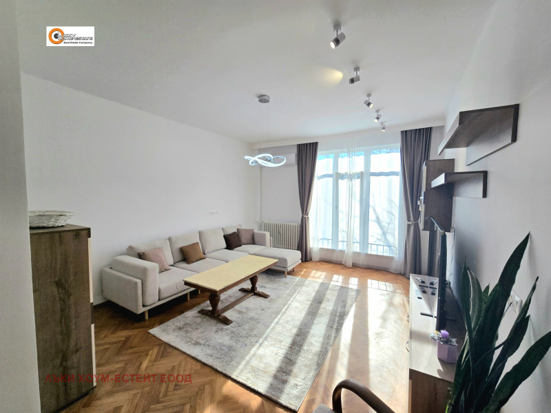 Дава под наем  3-стаен град София , Център , 125 кв.м | 96413976