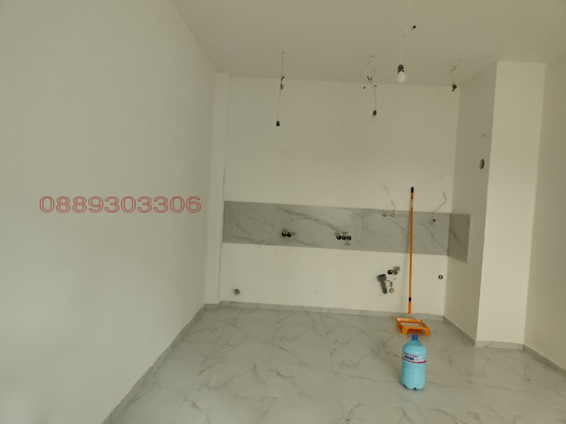 Da affittare  Ufficio Sofia , Razsadnika , 42 mq | 69159882 - Immagine [3]