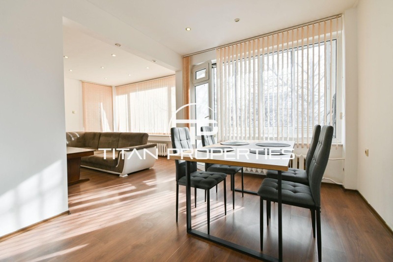 Дава под наем 4-СТАЕН, гр. София, Лозенец, снимка 12 - Апартаменти - 53423857