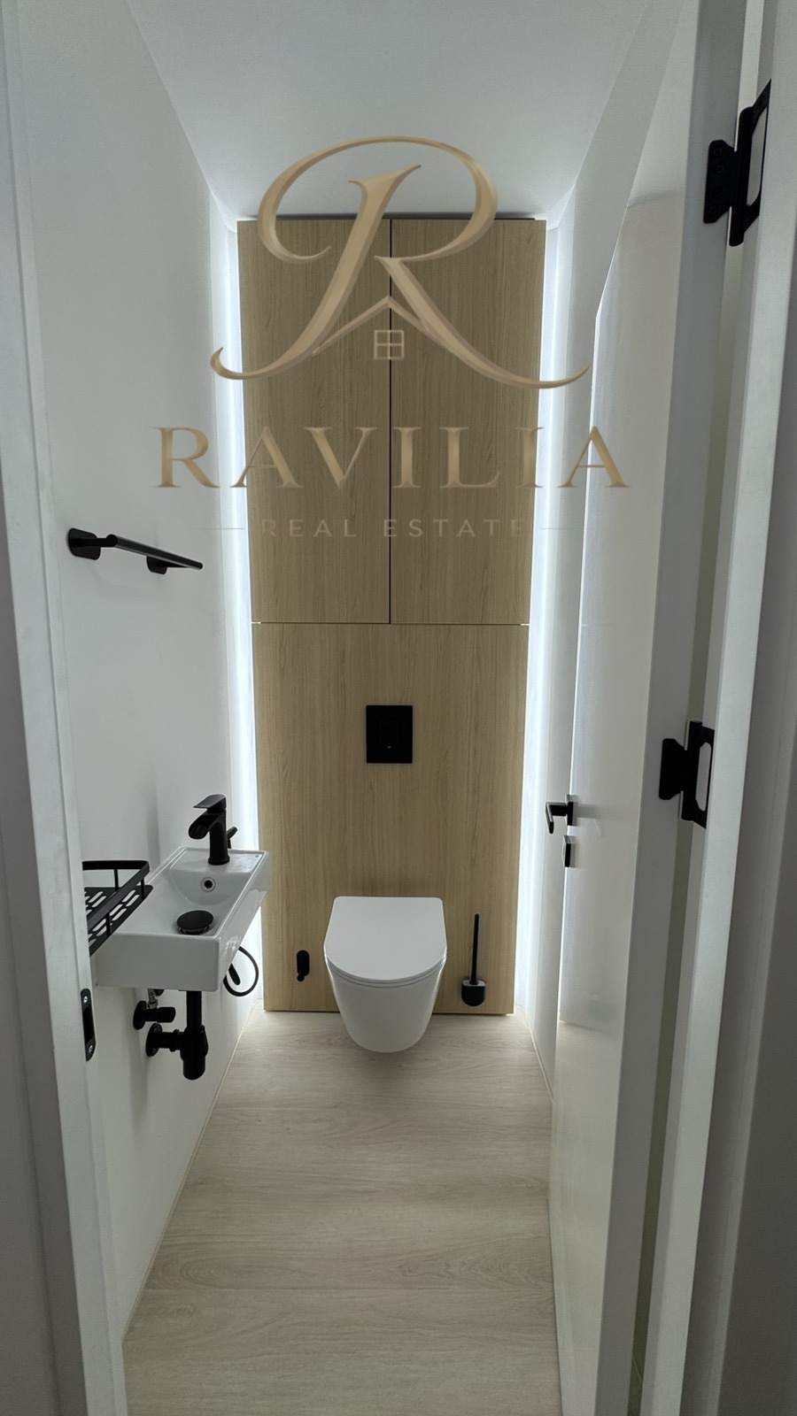 Дава под наем 4-СТАЕН, гр. София, Център, снимка 17 - Апартаменти - 54076334