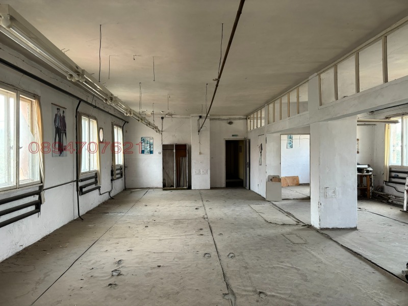 Дава под наем ПРОМ. ПОМЕЩЕНИЕ, гр. Костенец, област София област, снимка 2 - Производствени сгради - 52785914