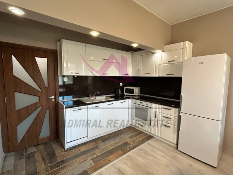 Дава под Наем 4-СТАЕН в град Варна, ВИНС-Червен площад - 110 кв.м / 750 € » 1 466.87 лв., АДМИРАЛ РИЪЛ ЕСТЕЙТ ЕООД