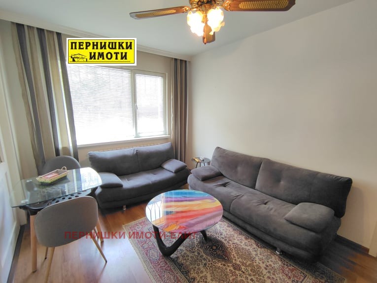 De inchiriat  Studio Pernic , Țentâr , 52 mp | 61479439 - imagine [3]