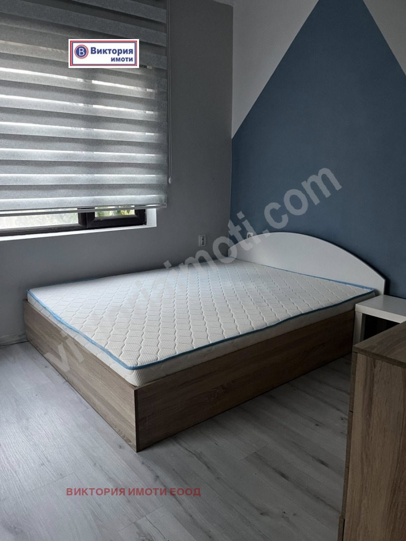 Издаје се  1 спаваћа соба Велико Тарново , Центар , 60 м2 | 48818891