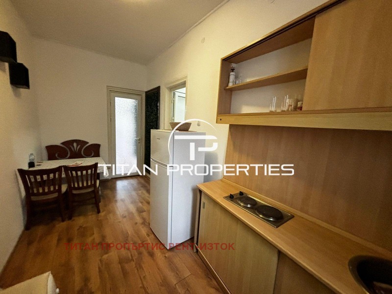 Дава под наем 2-СТАЕН, гр. Бургас, Център, снимка 6 - Апартаменти - 52639965