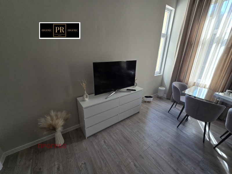 En renta  2 dormitorios Plovdiv , Tsentar , 120 metros cuadrados | 75191515 - imagen [14]