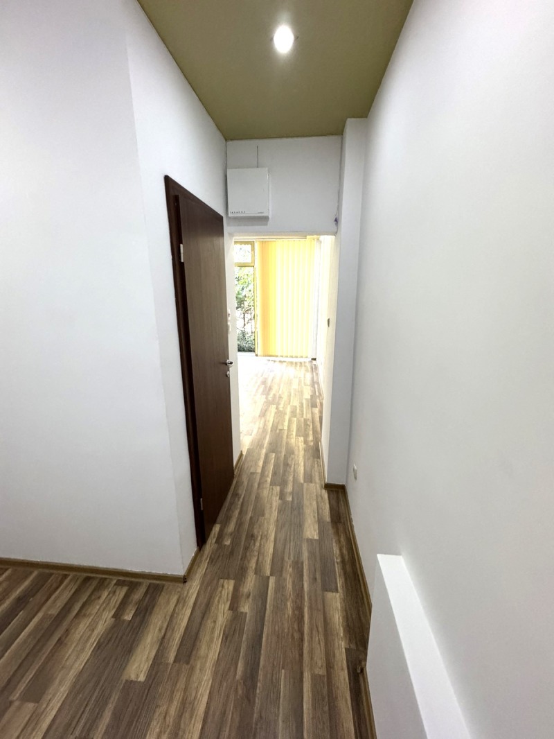 Te huur  Kantoor Sofia , Lozenets , 25 m² | 11063915 - afbeelding [4]