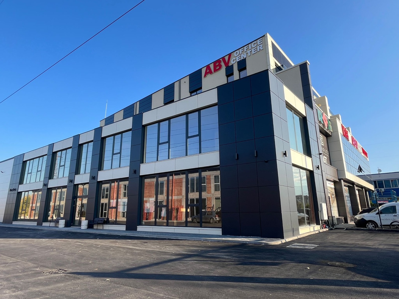 Дава под Наем МАГАЗИН | Imot.bg — изображение 1