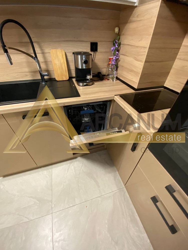 Дава под наем 4-СТАЕН, гр. Варна, Базар Левски, снимка 3 - Апартаменти - 52381253