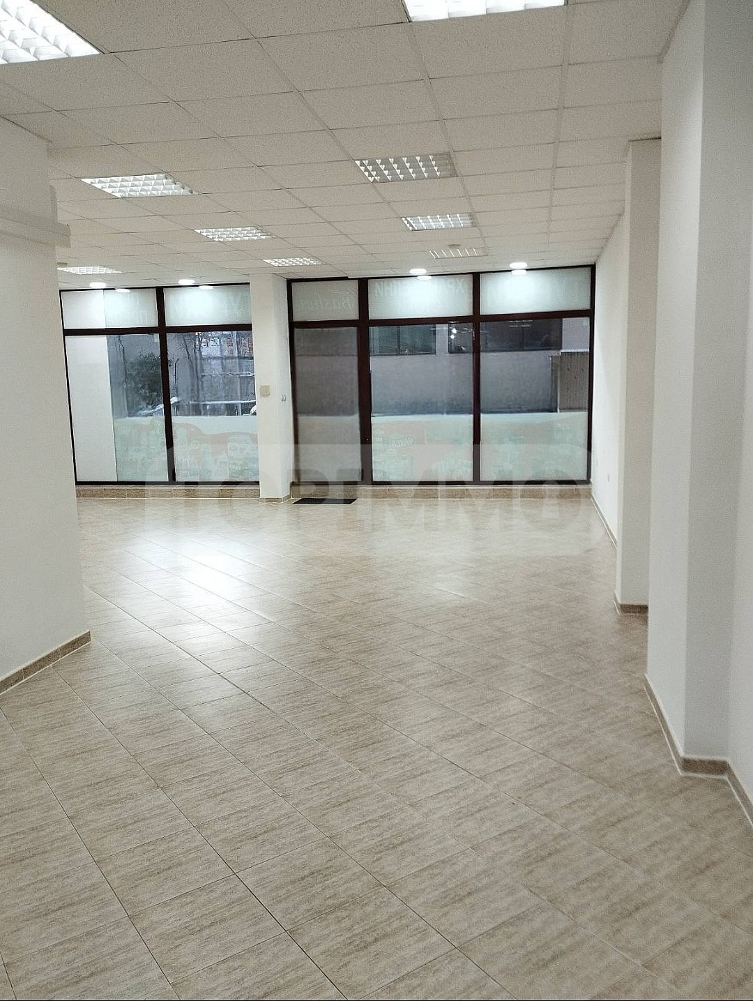 Дава под Наем МАГАЗИН | Imot.bg — изображение 1