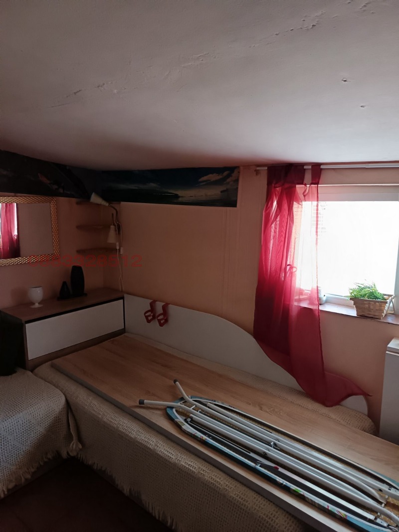 Дава под наем АТЕЛИЕ, ТАВАН, гр. Варна, Спортна зала, снимка 2 - Апартаменти - 52936750