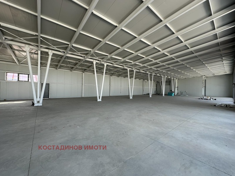 A louer  Boutique Plovdiv , Pazardjichko chose , 1900 m² | 82502631 - image [5]