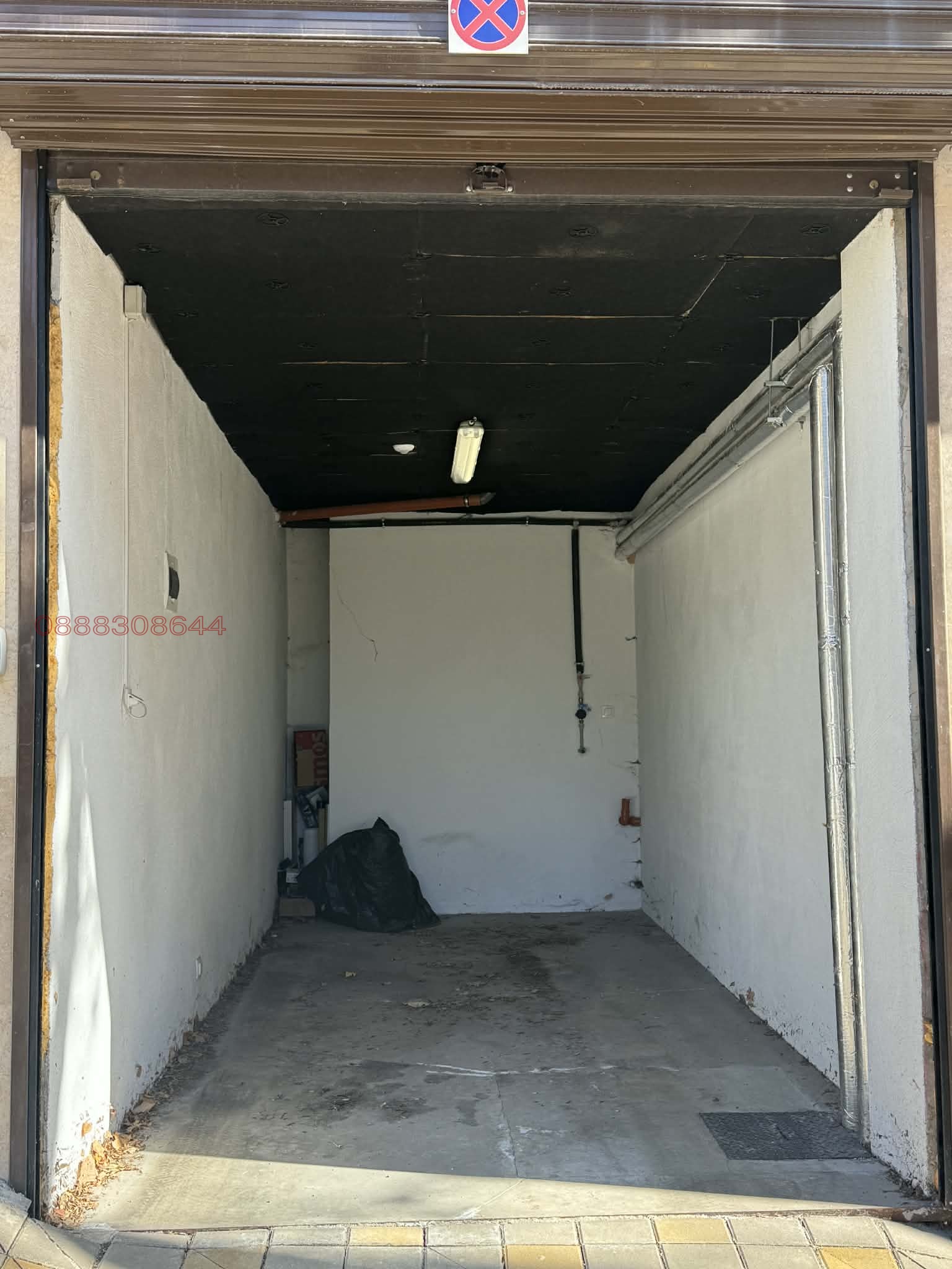 Дава под наем ГАРАЖ, ПАРКОМЯСТО, гр. София, Банишора, снимка 3 - Гаражи и паркоместа - 53672460