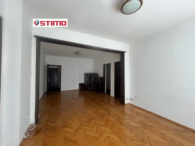 K pronájmu  3 ložnice Sofia , Centar , 110 m2 | 14348493 - obraz [3]