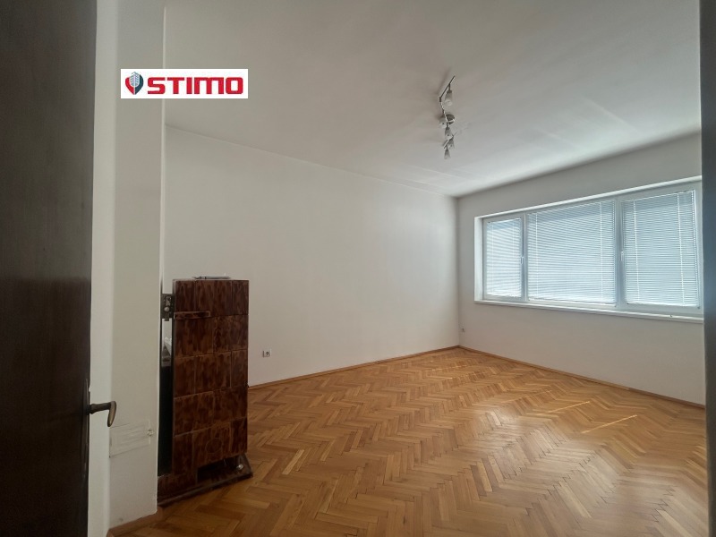 K pronájmu  3 ložnice Sofia , Centar , 110 m2 | 14348493 - obraz [4]