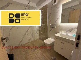 Офис град Варна, Център 8